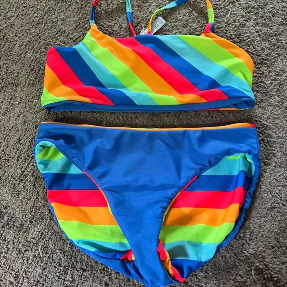 Girls size 10/12 two piece rainbow swim suit - Picture 6 of 8